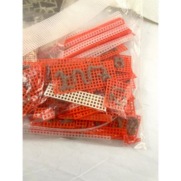 VTG Bulk Lot Needlepoint Craft DIY Supplies Thread Floss Piping - Picture 15 of 16